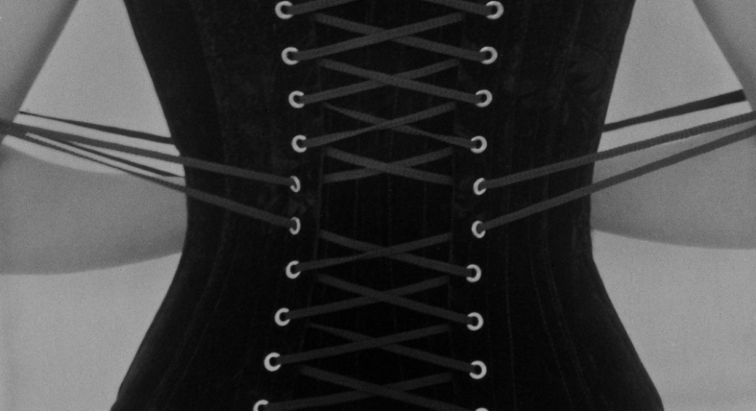 http://www.maitevalcke.com/files/gimgs/th-9_corset.jpg